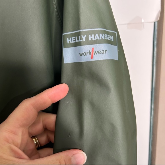 Helly Hansen Green Raincoat men’s large - Picture 3 of 7